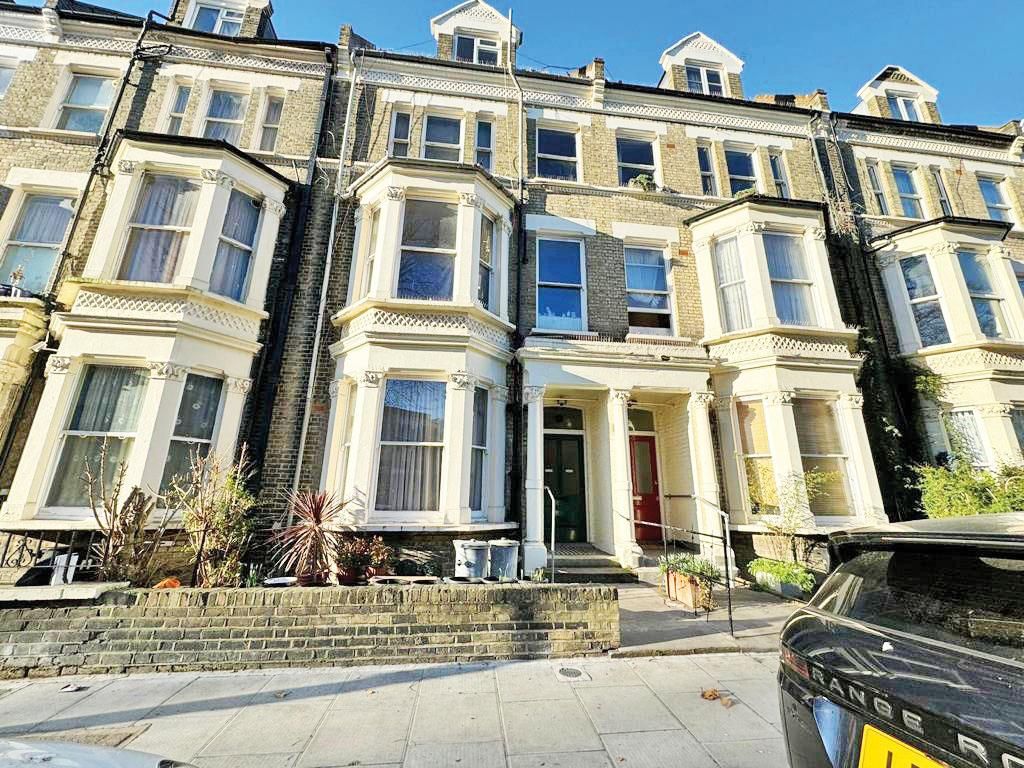 1 bed flat for sale in Matheson Road, London W14, £249,000