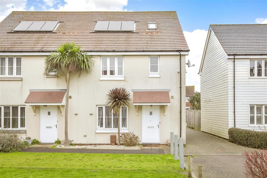 4 bed end terrace house for sale in Whyke Marsh, Chichester, West Sussex PO19, £439,000