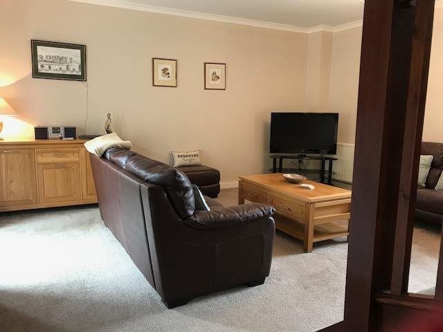 2 bed cottage to rent in Llanllawddog, Carmarthen, Carmarthenshire SA32, £1,100 pcm
