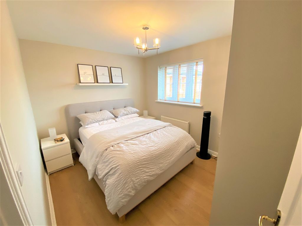2 bed flat to rent in Argosy Way, Newport, Newport NP19, £850 pcm