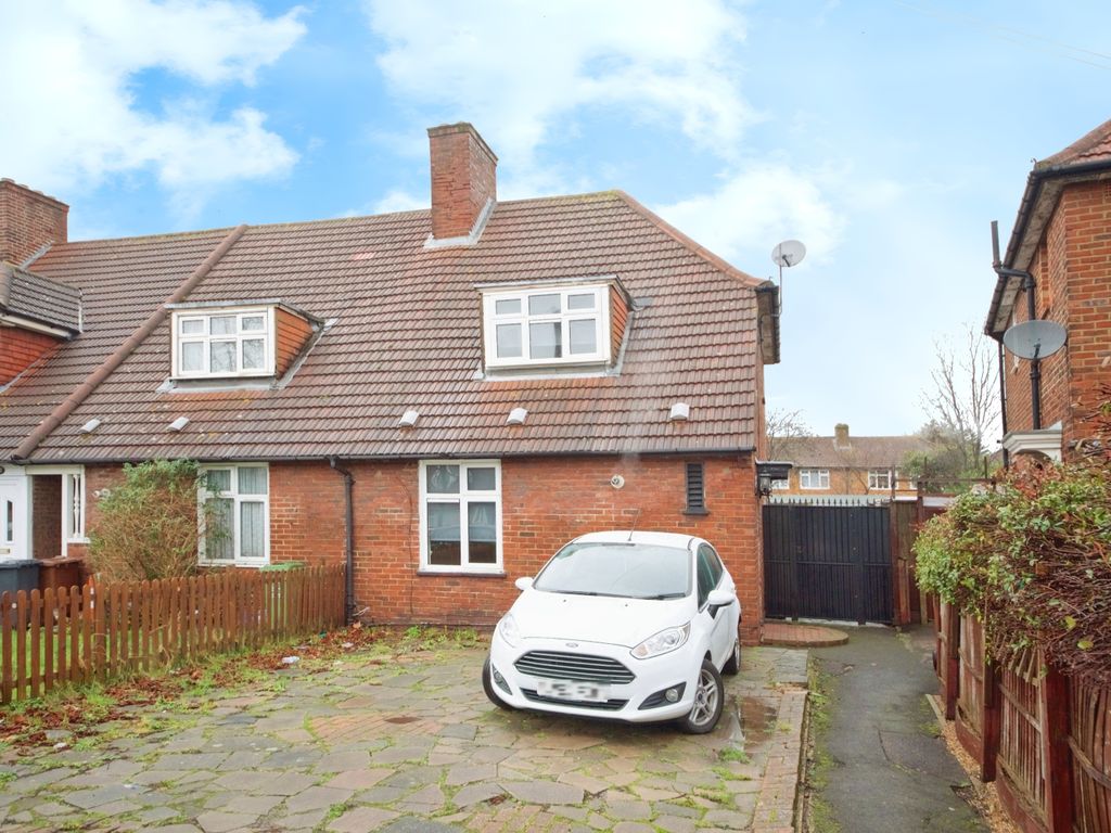 2 bed semi-detached house for sale in Becontree Avenue, Dagenham RM8, £375,000