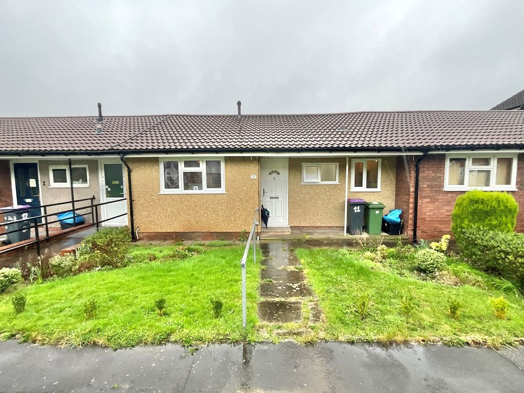 2 bed bungalow for sale in Cilgerran Court, Llanyravon, Cwmbran NP44, £180,000