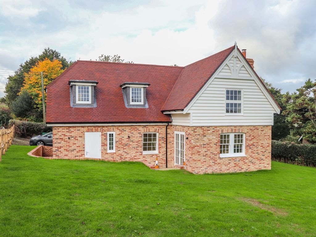 New home, 3 bed detached house for sale in Gun Road, Blackboys TN22, £795,000