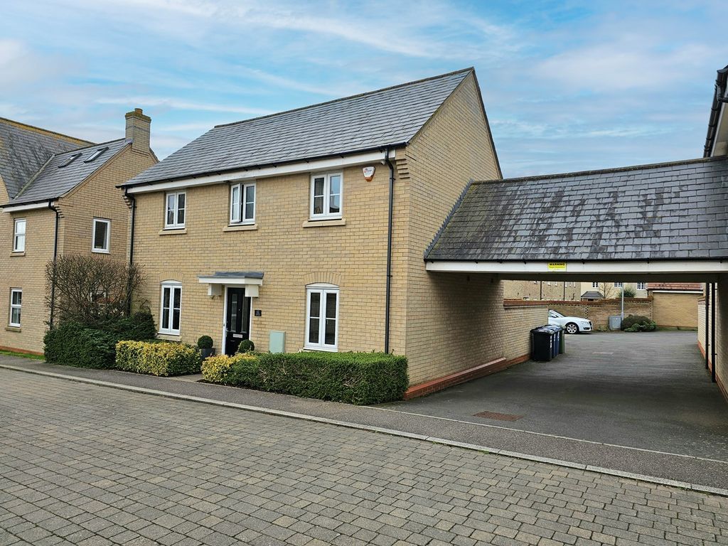 3 bed detached house for sale in Lannesbury Crescent, St Neots PE19, £400,000