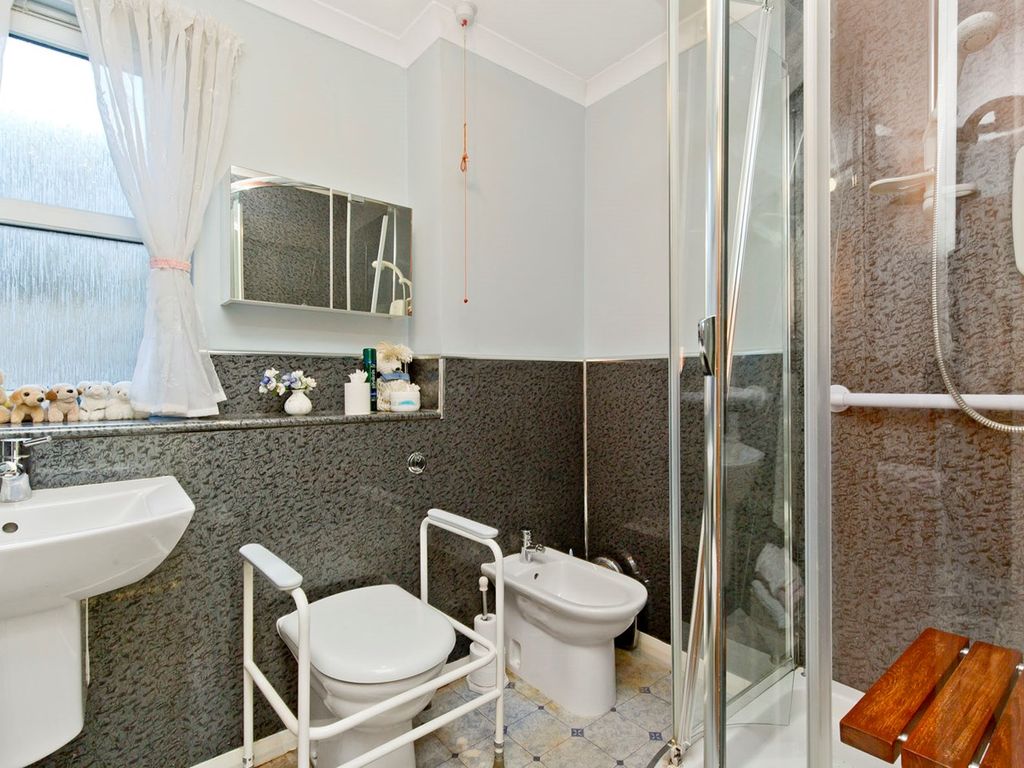 2 bed flat for sale in Earnbank, Bridge Of Earn, Perth PH2, £99,950