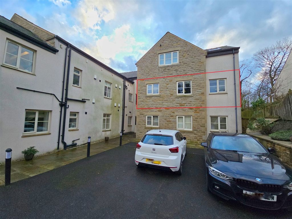 2 bed flat for sale in Dark Lane, Barnsley S70, £190,000