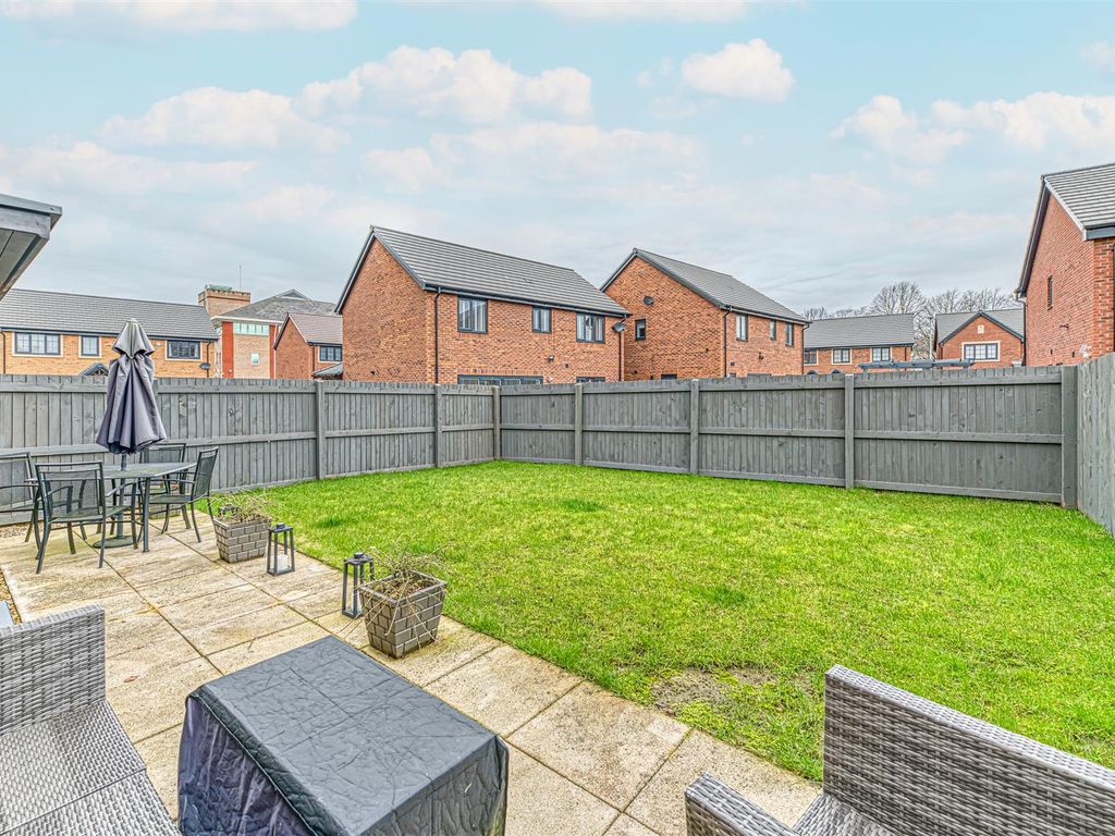 3 bed detached house to rent in Tranquillity Square, Westbrook, Warrington, Cheshire WA5, £1,500 pcm