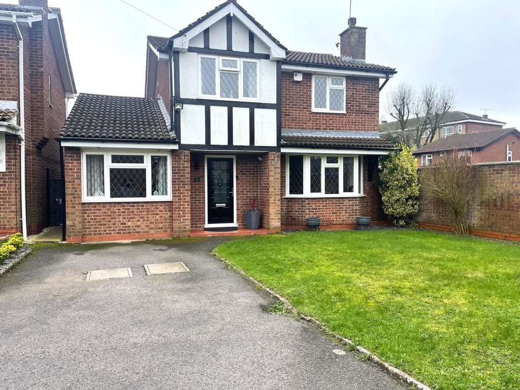 4 bed detached house for sale in Millais Close, Bedworth CV12, £359,950