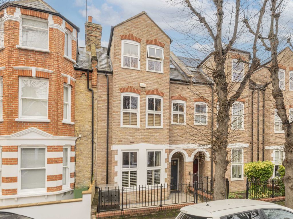 5 bed property for sale in Barmouth Road, London SW18, £1,500,000