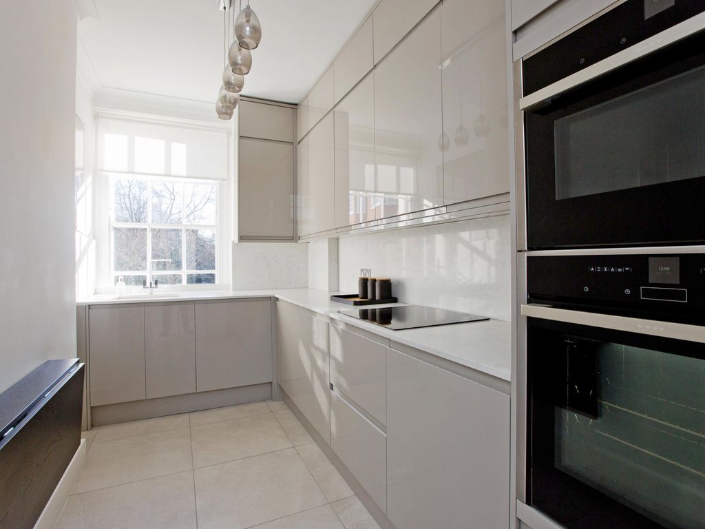 1 bed flat to rent in Abbey House, St Johns Wood NW8, £2,795 pcm