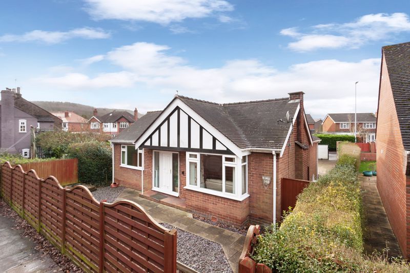2 bed bungalow for sale in Biddulph Road, Congleton CW12, £300,000