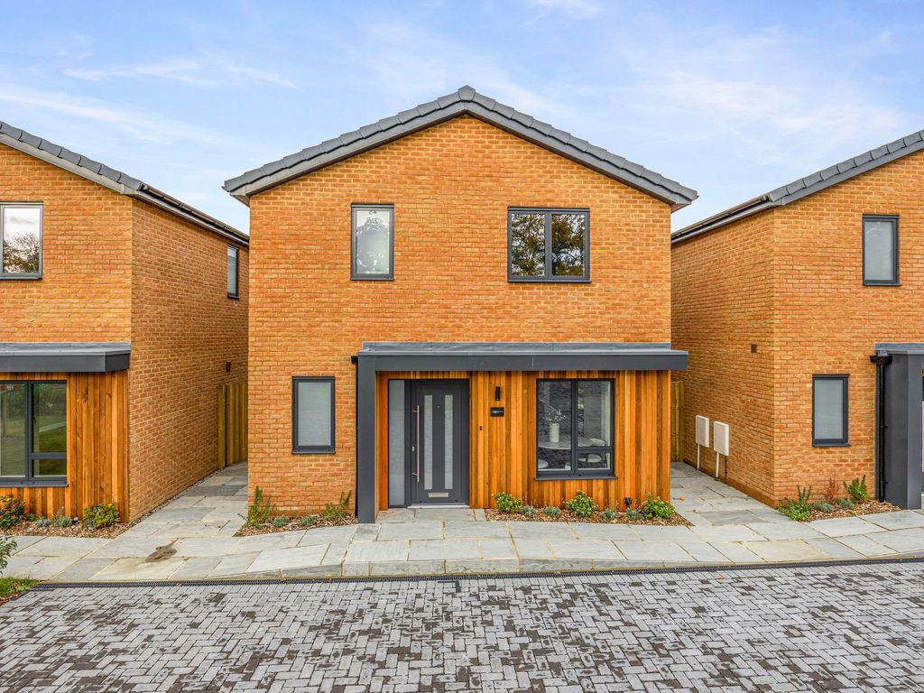 New home, 3 bed detached house for sale in Bluebird Mews, Povey Cross Road RH6, £550,000