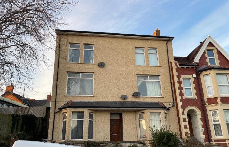 1 bed flat for sale in Holton Road, Barry CF63, £35,000