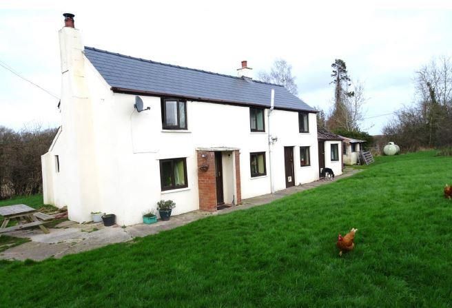 2 bed property for sale in Walterstone, Hereford HR2, £525,000