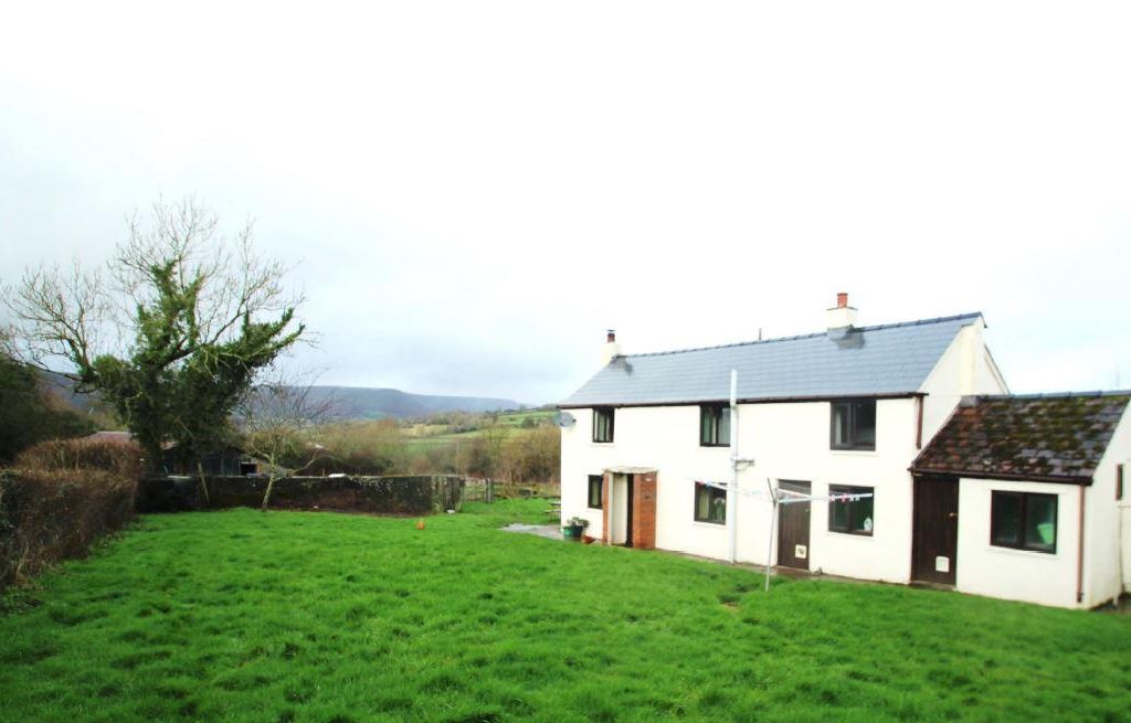 2 bed property for sale in Walterstone, Hereford HR2, £525,000