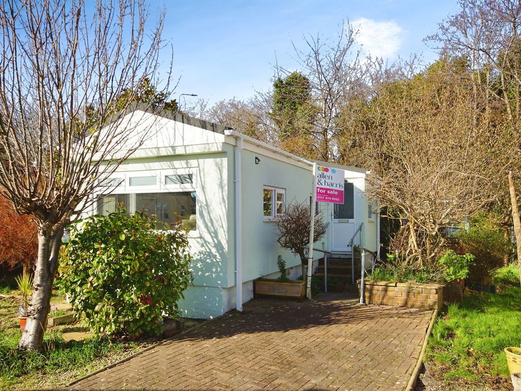 1 bed mobile/park home for sale in Woodlands Park, Almondsbury, Bristol BS32, £97,500