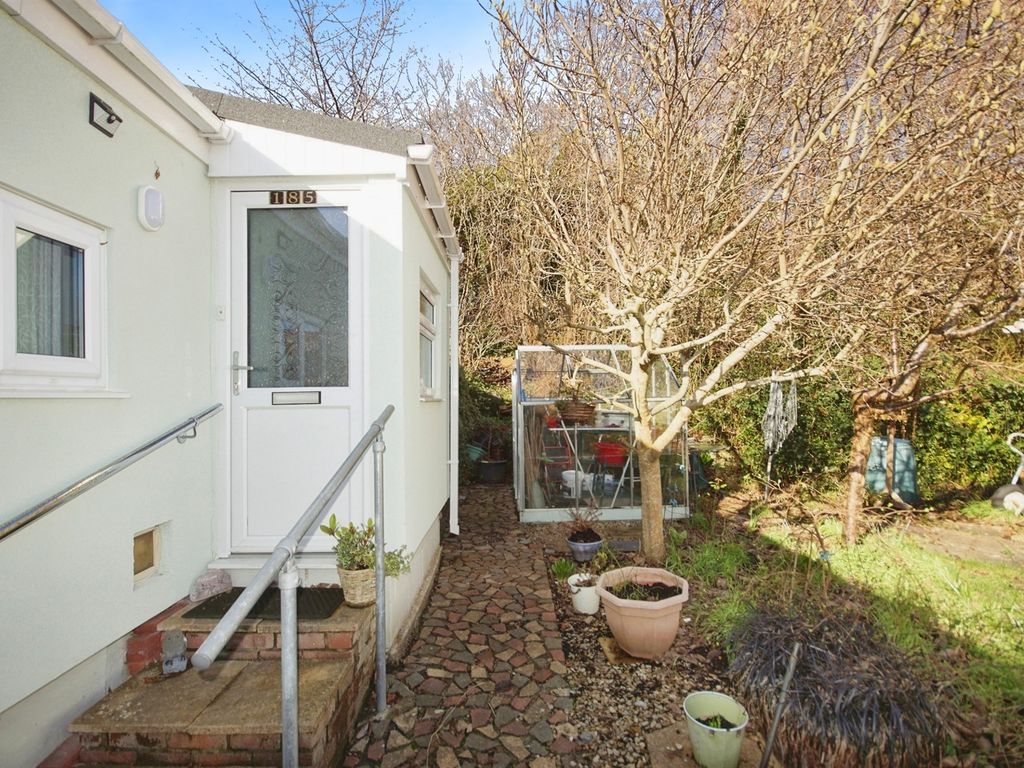 1 bed mobile/park home for sale in Woodlands Park, Almondsbury, Bristol BS32, £97,500