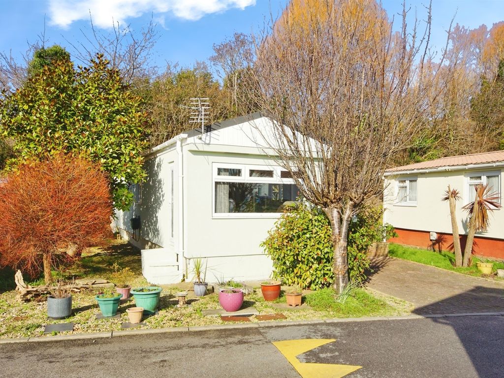 1 bed mobile/park home for sale in Woodlands Park, Almondsbury, Bristol BS32, £97,500