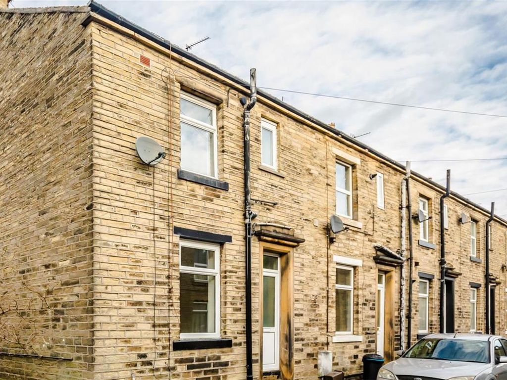 2 bed terraced house for sale in Edward Street, Brighouse HD6, £110,000