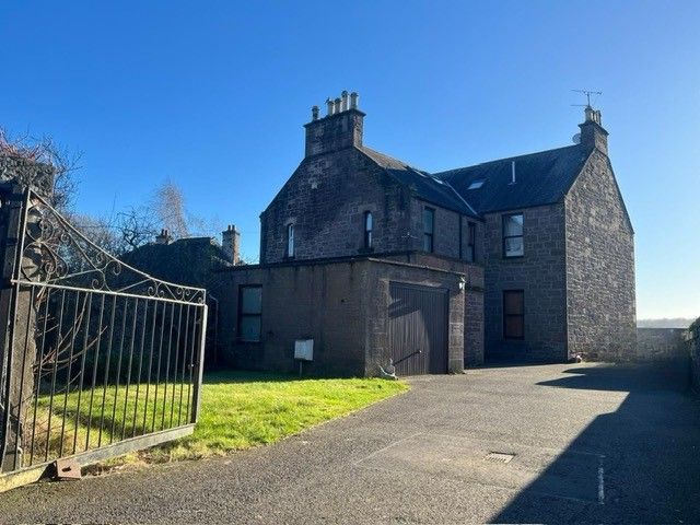 6 bed semi-detached house to rent in Park Road, Brechin DD9, £1,400 pcm