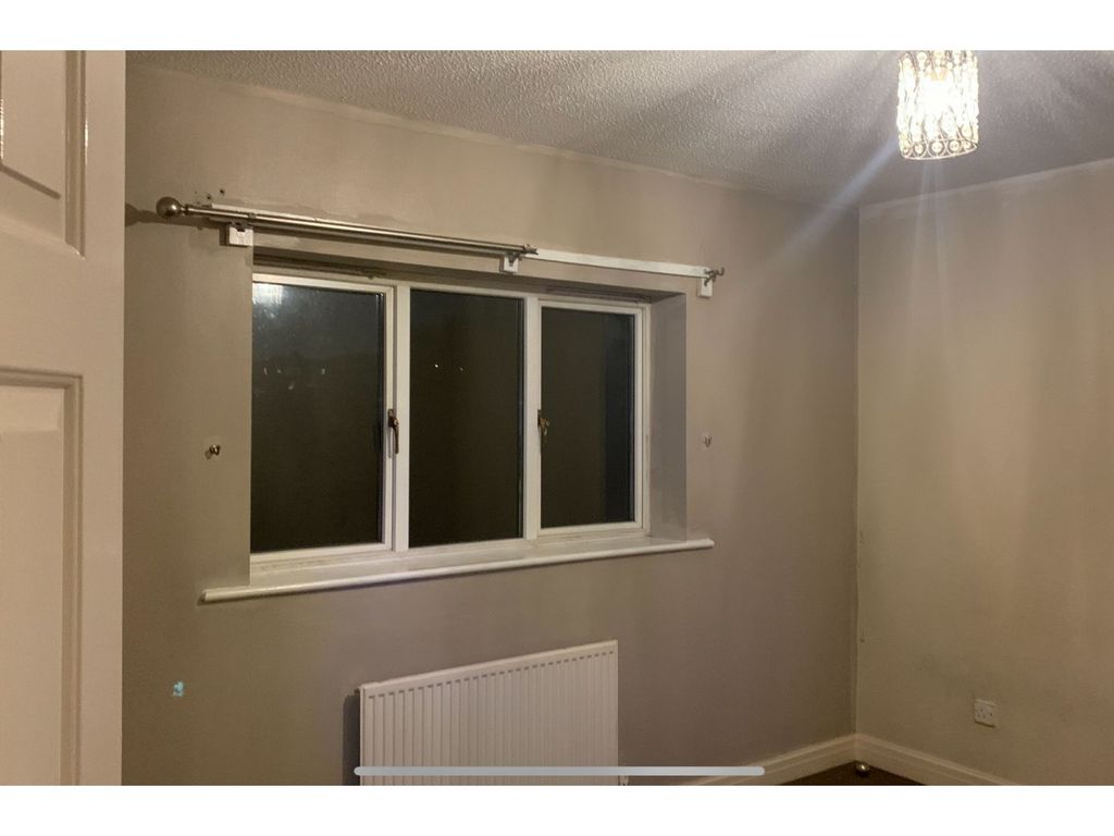 2 bed terraced house for sale in Carnoustie, Bolton BL3, £200,000