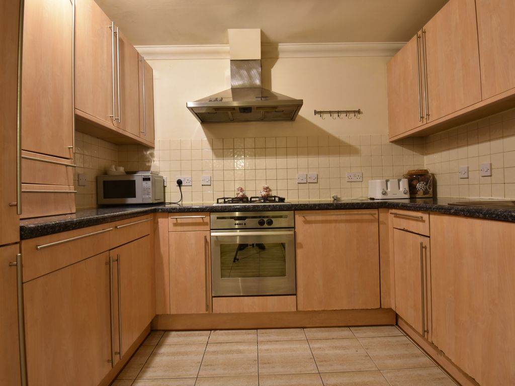 2 bed flat to rent in Baker Street, London W1U, £3,467 pcm