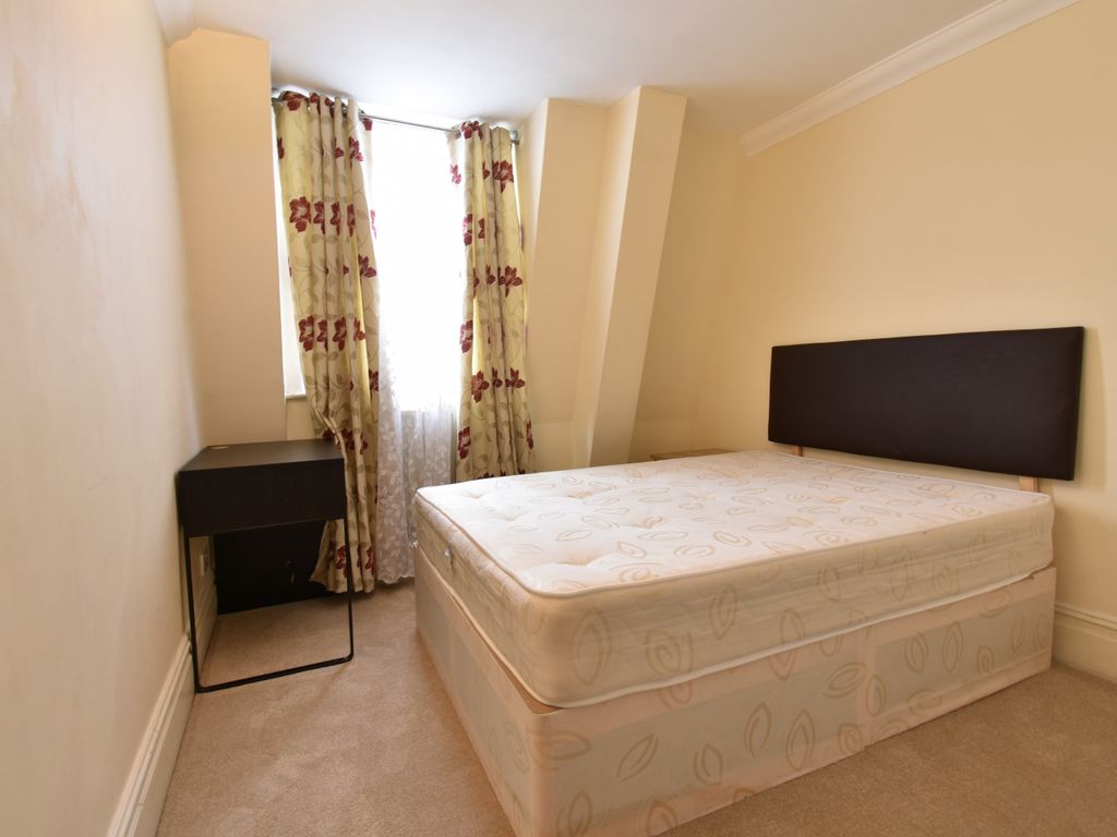 2 bed flat to rent in Baker Street, London W1U, £3,467 pcm