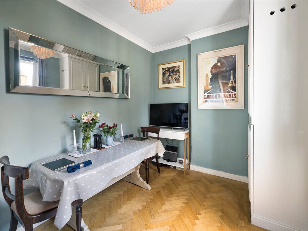 3 bed flat for sale in Cambridge Mansions, Cambridge Road, London SW11, £750,000