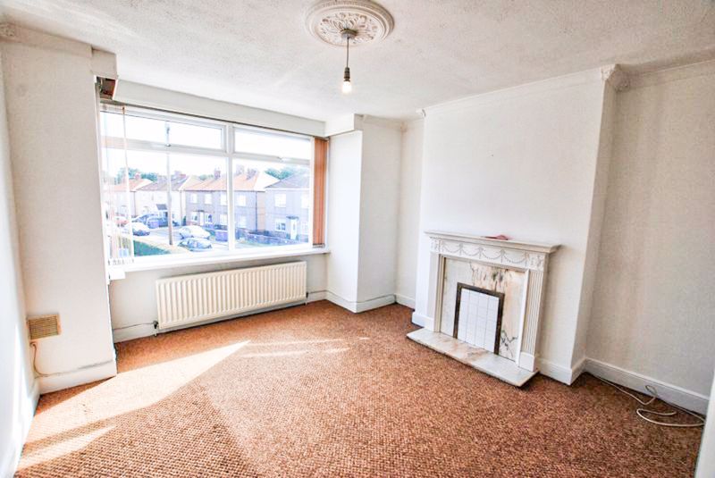 2 bed flat for sale in Shotton Avenue, Blyth NE24, £65,000