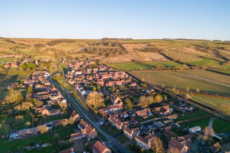 3 bed detached house for sale in Main Street, Bishop Wilton, York YO42, £575,000