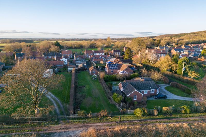 3 bed detached house for sale in Main Street, Bishop Wilton, York YO42, £575,000