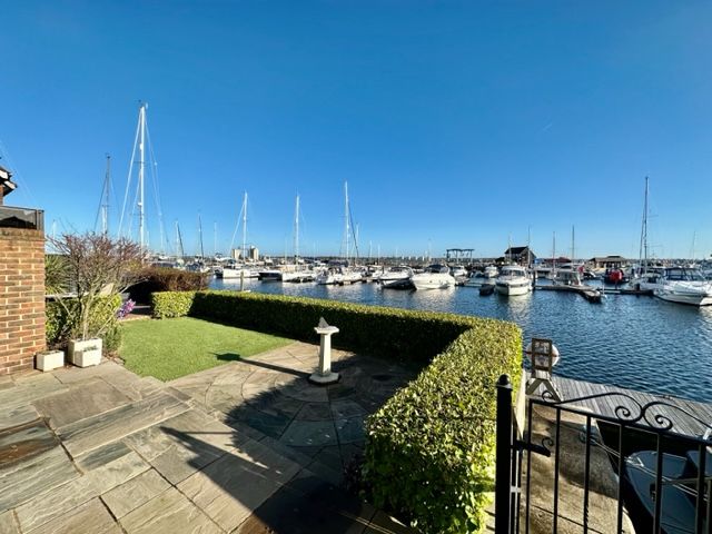 5 bed detached house for sale in White Heather Court, Hythe Marina Village, Hythe, Southampton SO45, £2,195,000