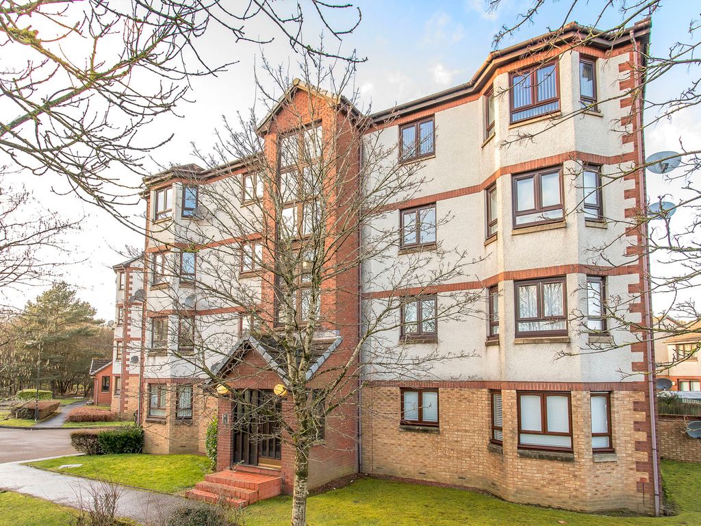 2 bed flat for sale in Waverley Crescent, Livingston EH54, £134,000