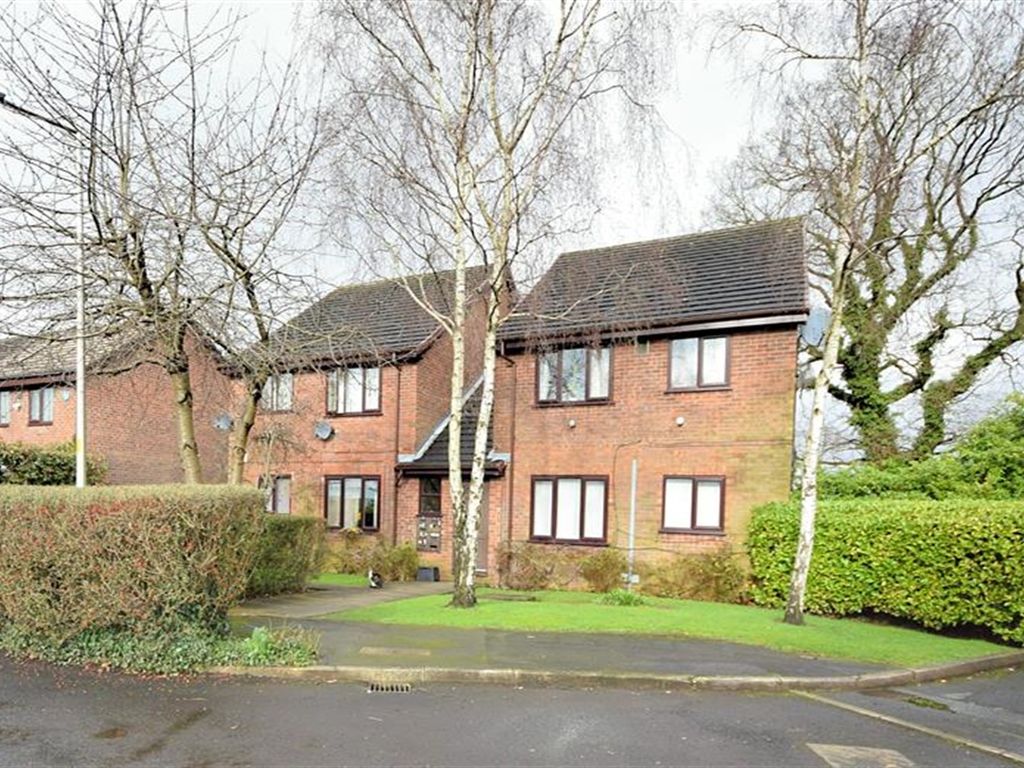 1 bed flat to rent in Willow Avenue, Cheadle Hulme, Cheadle SK8, £895 pcm