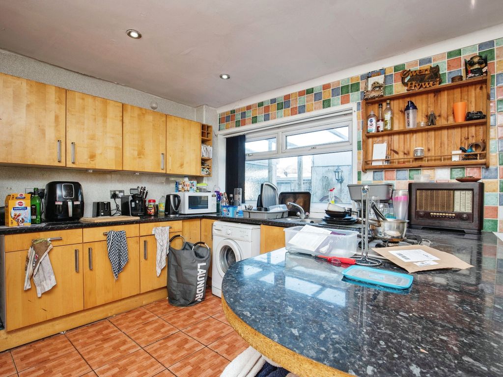 4 bed end terrace house for sale in Coeden Dal, Cardiff CF23, £250,000