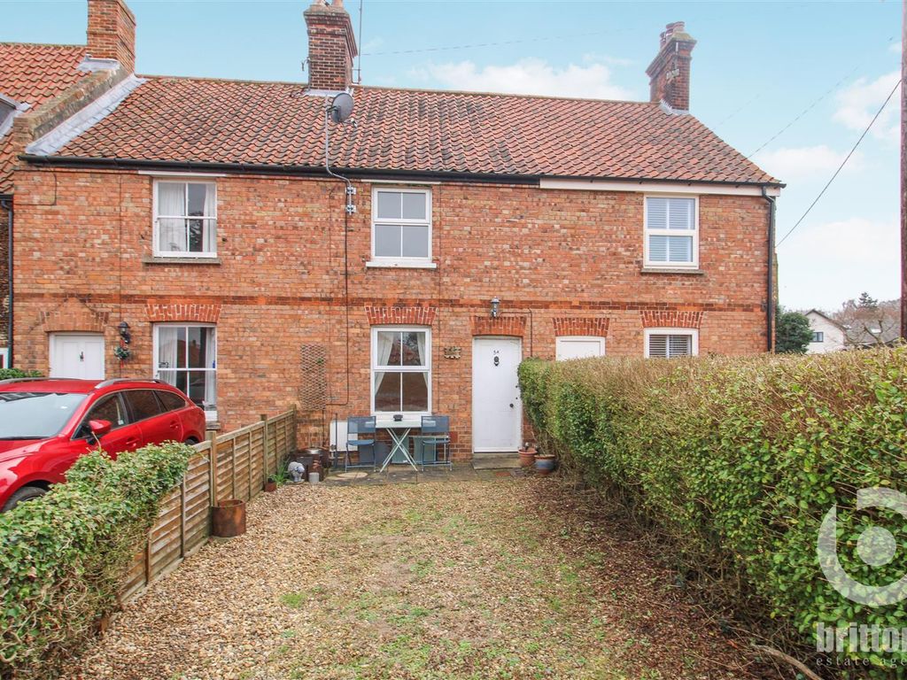 2 bed cottage for sale in Manor Road, Dersingham, King's Lynn PE31, £239,950