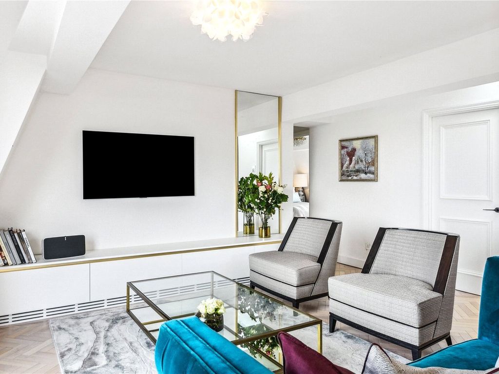 2 bed flat for sale in Cranley Gardens, London SW7, £1,750,000