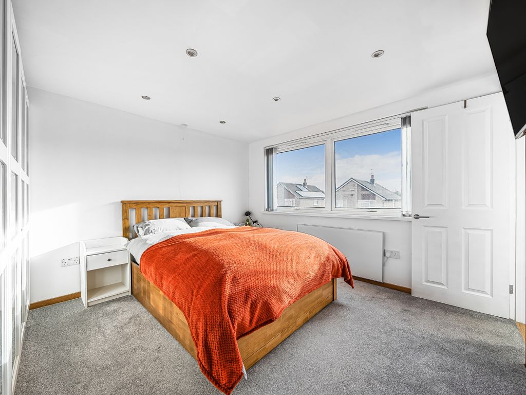 2 bed flat for sale in Churchill Drive, Westbury On Trym, Bristol BS9, £349,950