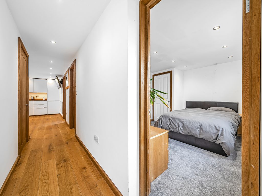 2 bed flat for sale in Churchill Drive, Westbury On Trym, Bristol BS9, £349,950