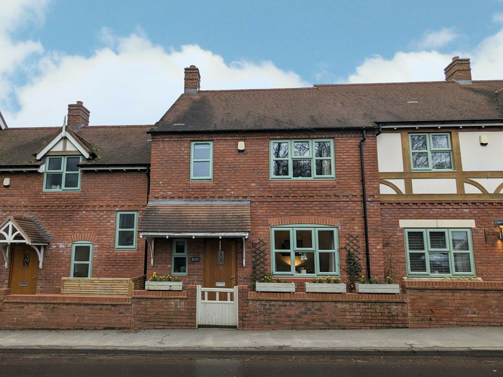 3 bed terraced house for sale in Bakehouse Cottages, Old Warwick Road, Lapworth B94, £525,000