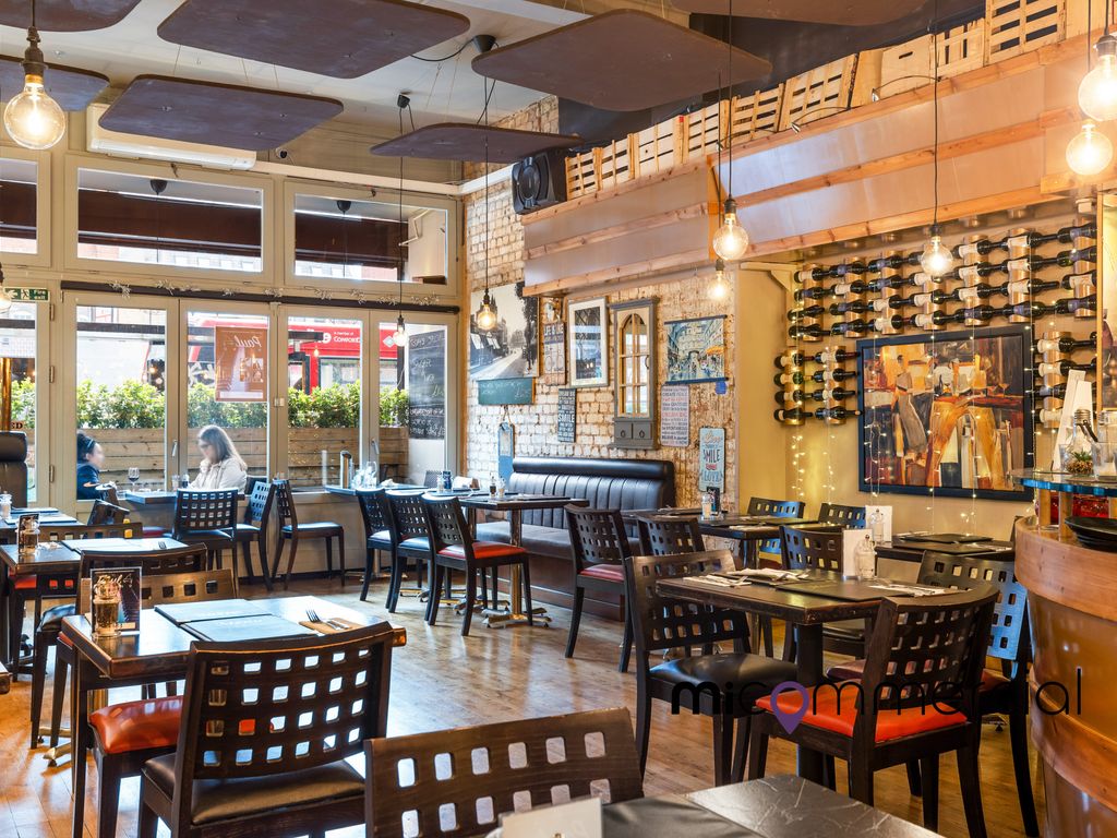 Restaurant to let in Ballards Lane, Finchley Central, London N3, £28,500 pa