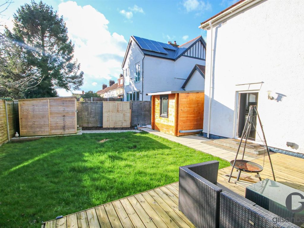 3 bed detached house for sale in Plumstead Road, Norwich NR1, £385,000