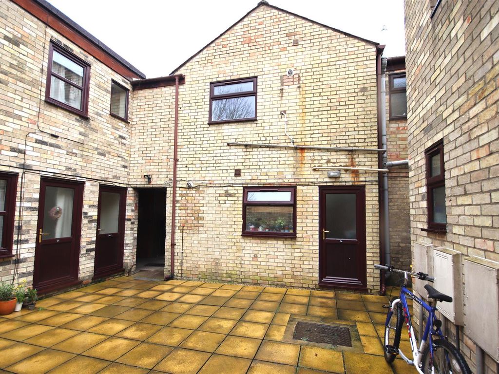 1 bed flat to rent in Catharine Street, Cambridge CB1, £1,200 pcm