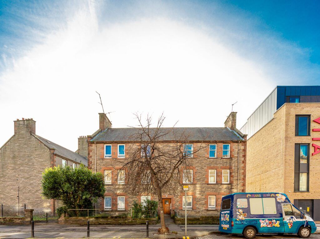 2 bed flat for sale in Iona Street, Edinburgh EH6, £199,000