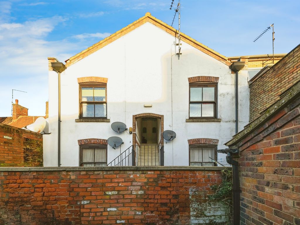 2 bed flat for sale in Marshall Street, King's Lynn PE30, £110,000