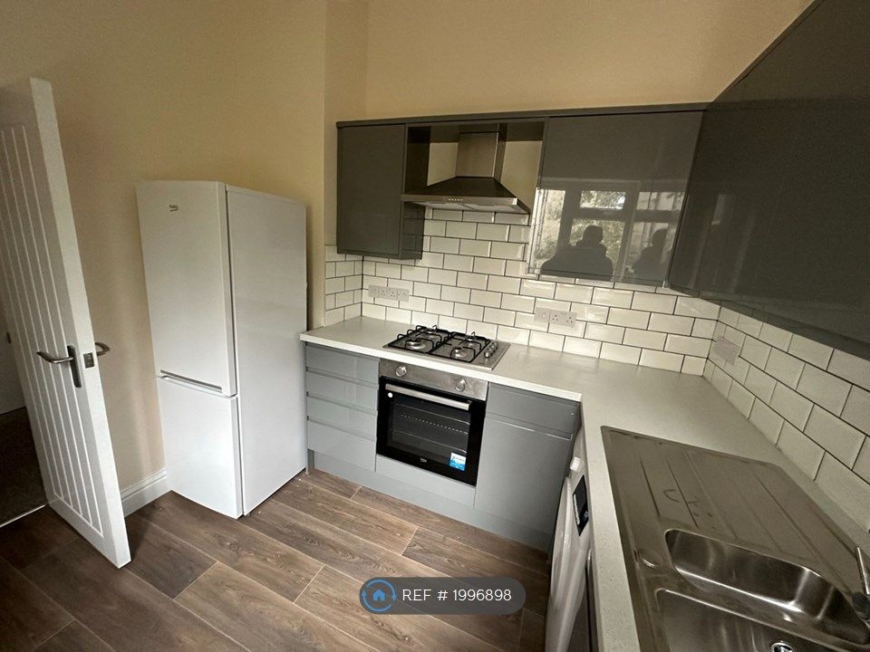 2 bed flat to rent in Ground Floor, Bristol BS8, £1,400 pcm