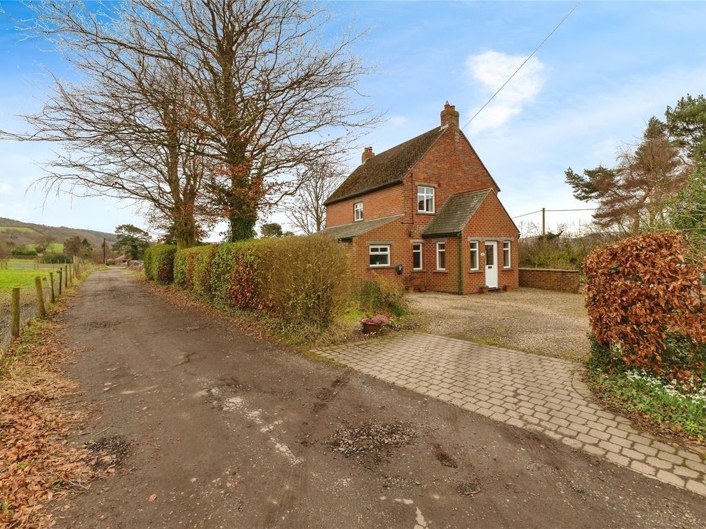 3 bed detached house for sale in Dikes Lane, Great Ayton, Middlesbrough TS9, £475,000