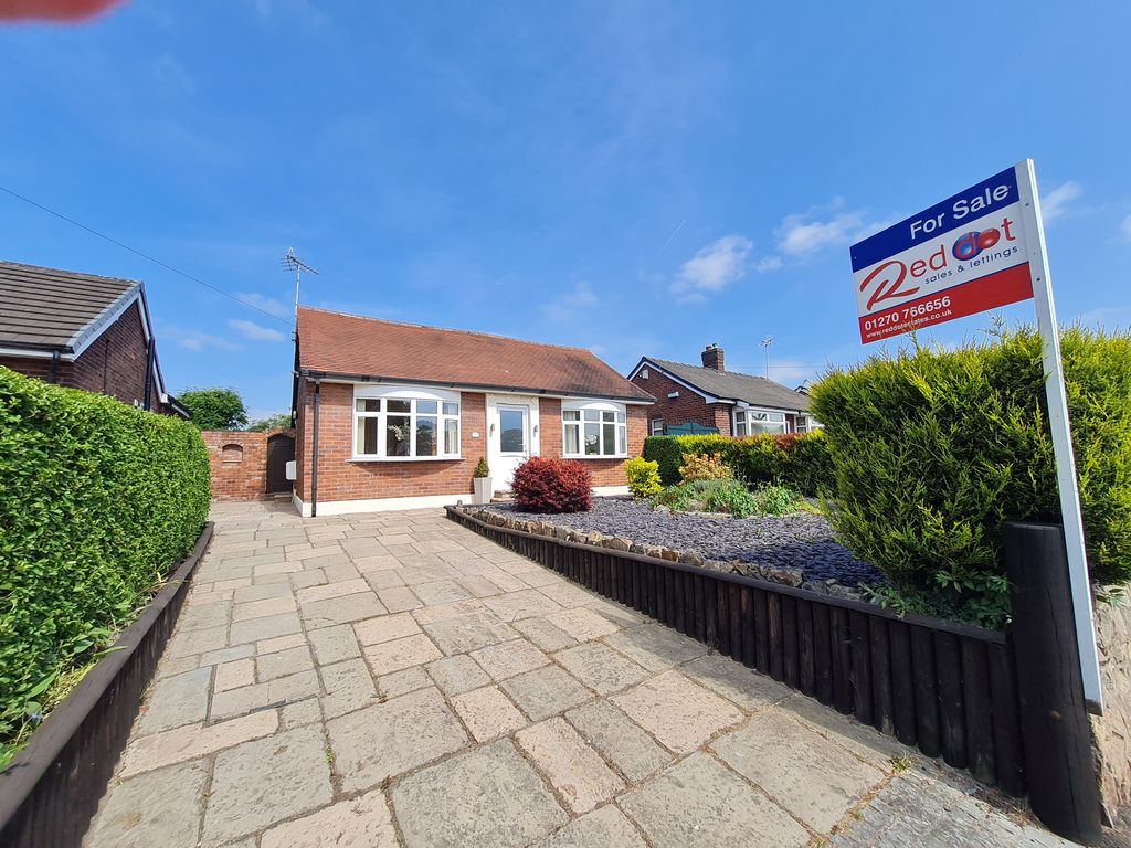 2 bed detached bungalow for sale in Heath Road, Sandbach CW11, £280,000