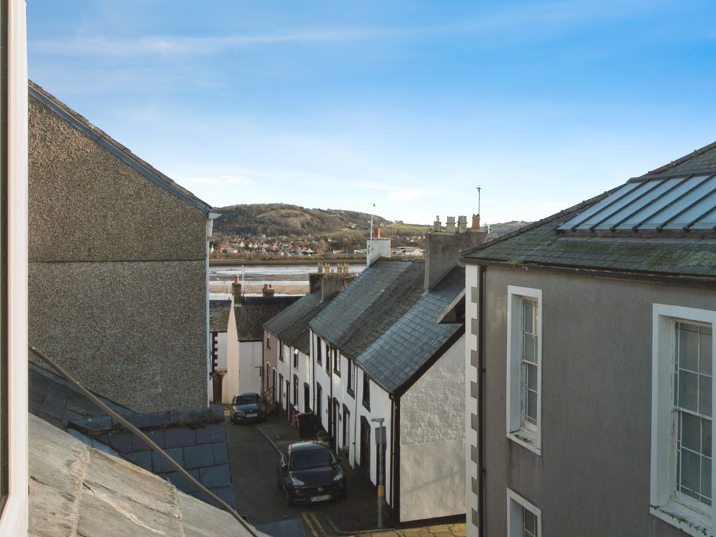 3 bed terraced house for sale in Chapel Street, Conwy, Conwy LL32, £300,000