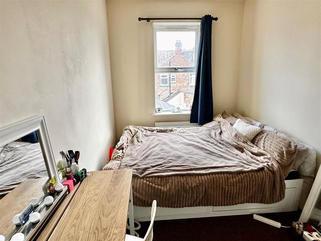 2 bed terraced house for sale in Amberley Street, York YO26, £245,000